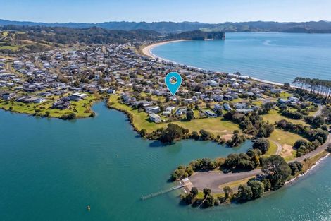 Photo of property in 64 Oyster Drive, Cooks Beach, Whitianga, 3591
