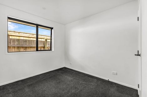 Photo of property in 4 Banks Street, Marfell, New Plymouth, 4310