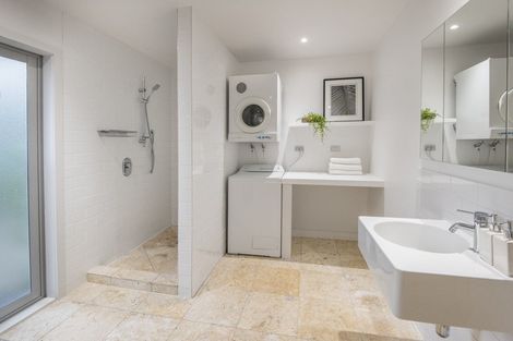 Photo of property in 7 Maleme Avenue, Belmont, Auckland, 0622