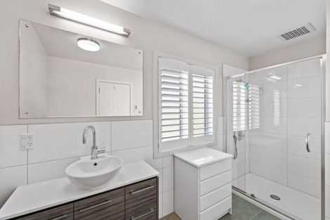 Photo of property in 37 Landmark Terrace, Orewa, 0931