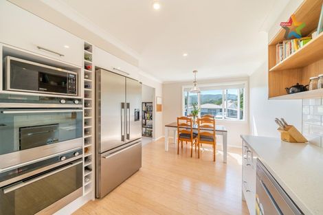 Photo of property in 2 Otira Grove, Kelson, Lower Hutt, 5010