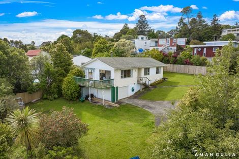 Photo of property in 14 Shanaway Rise, Hillcrest, Auckland, 0627