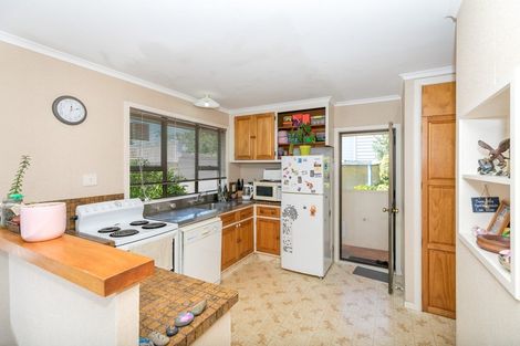 Photo of property in 56 Braid Road, St Andrews, Hamilton, 3200