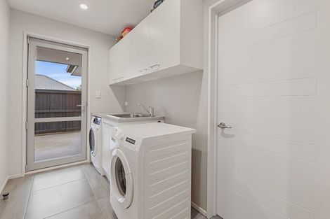 Photo of property in 4 Churchill Drive, Rangiora, 7400