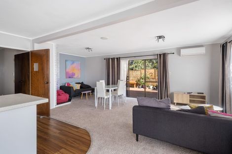 Photo of property in 2 Ngarimu Place, Mount Maunganui, 3116