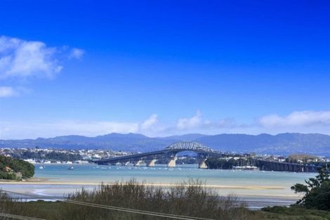 Photo of property in 35 Northumberland Avenue, Belmont, Auckland, 0622