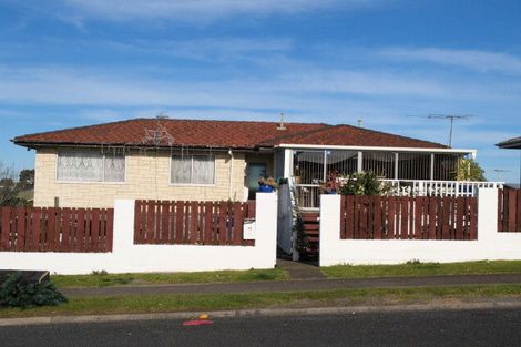 Photo of property in 10 Cottingham Crescent, Mangere East, Auckland, 2024