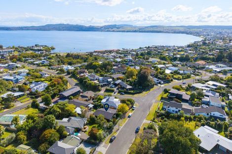 Photo of property in 1/19 Chesham Avenue, Waipahihi, Taupo, 3330