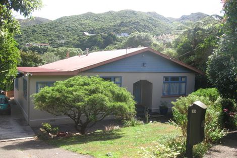 Photo of property in 35 Awarua Street, Ngaio, Wellington, 6035