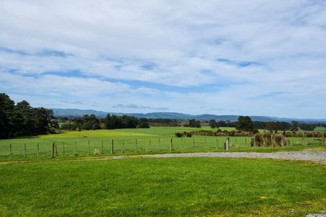 Photo of property in 71 Hoeke Road, Carrington, Carterton, 5791