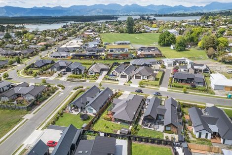 Photo of property in 100 Iwa Street, Mapua, 7005