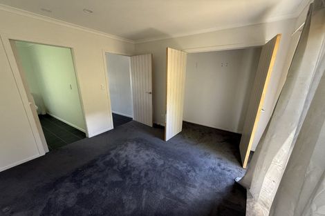 Photo of property in 9 Lowry Heights, Stokes Valley, Lower Hutt, 5019