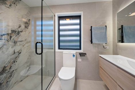 Photo of property in 4 Chesley Place, Half Moon Bay, Auckland, 2012