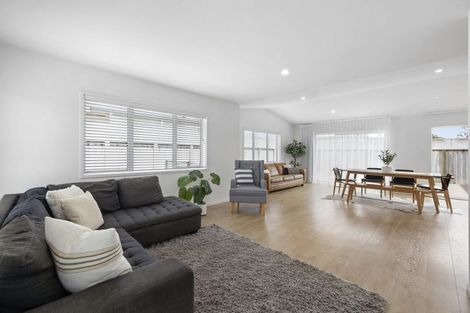 Photo of property in 6a Truby King Street, Merrilands, New Plymouth, 4312