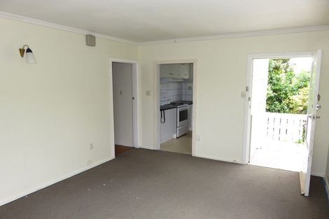 Photo of property in 88 Newlands Road, Newlands, Wellington, 6037