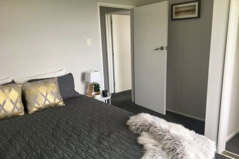 Photo of property in 15 Larkins Street, Helensburgh, Dunedin, 9010