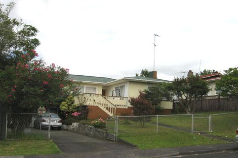 Photo of property in 28 Levesque Street, Birkdale, Auckland, 0626