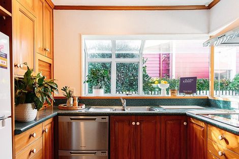 Photo of property in 17 Ottawa Road, Ngaio, Wellington, 6035