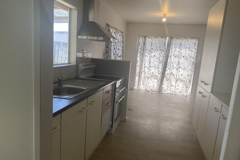 Photo of property in 28 Trimdon Street, Randwick Park, Auckland, 2105