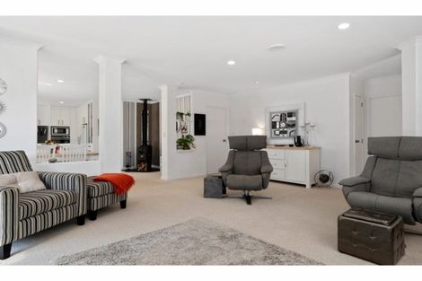 Photo of property in 82 Sterling Gate Drive, Bethlehem, Tauranga, 3110