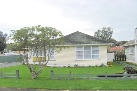 Photo of property in 12 Lancaster Street, Levin, 5510