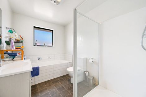 Photo of property in 18 Stowell Drive, Cromwell, 9310