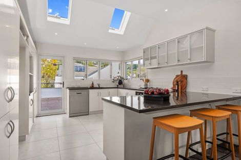 Photo of property in 19 Enticott Place, Huntsbury, Christchurch, 8022