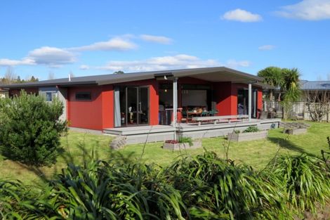 Photo of property in 64 Mary-ellen Place, Coromandel, 3506