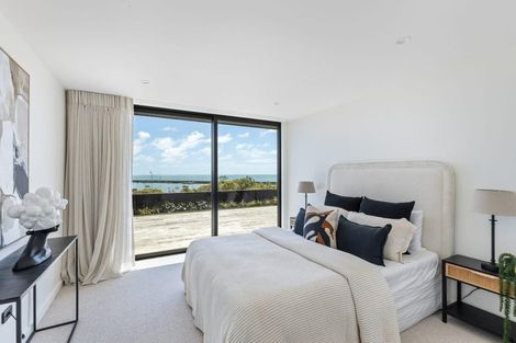 Photo of property in 10a Whiteley Street, Moturoa, New Plymouth, 4310