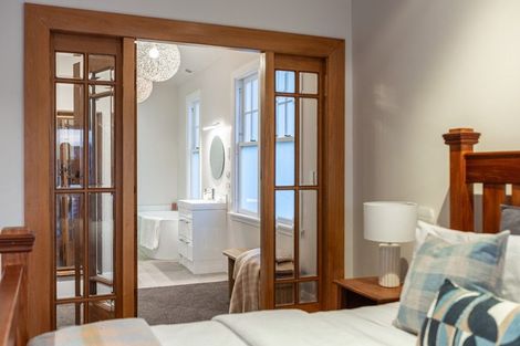 Photo of property in 17 Austin Street, Mount Victoria, Wellington, 6011