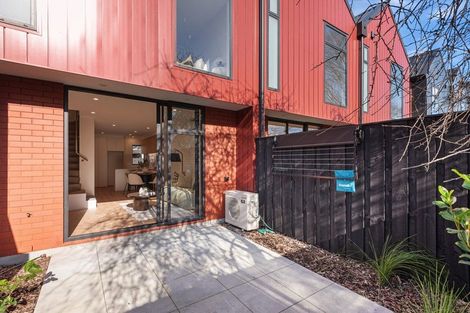 Photo of property in 4/13 Donald Place, St Albans, Christchurch, 8014