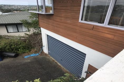 Photo of property in 1/8 Witheford Drive, Bayview, Auckland, 0629