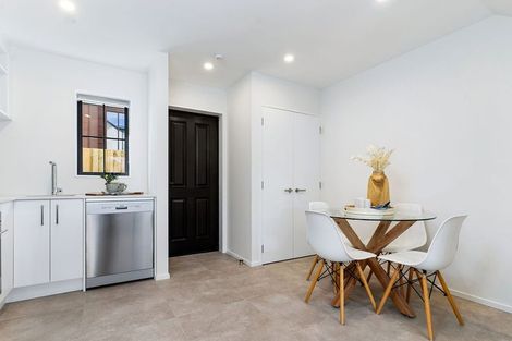 Photo of property in 2/106 Peterborough Street, Christchurch Central, Christchurch, 8013