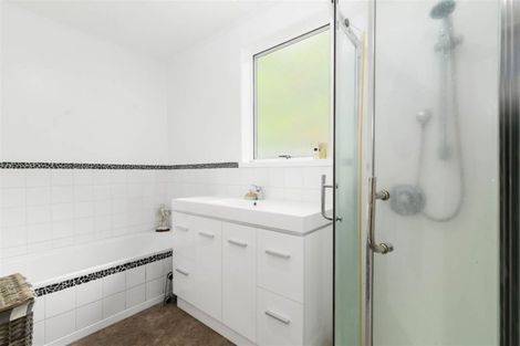 Photo of property in 93 Mallard Drive, Selwyn Heights, Rotorua, 3015