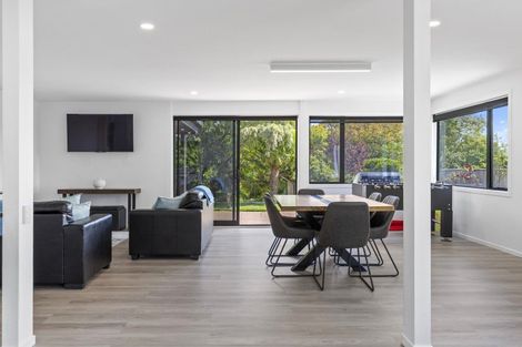 Photo of property in 1 Norfolk Road, Waipahihi, Taupo, 3330