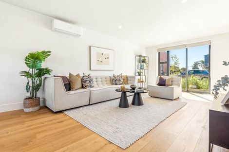 Photo of property in 7c Treasury Place, Onehunga, Auckland, 1061