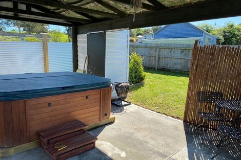 Photo of property in 42 Darby Street, Geraldine, 7930