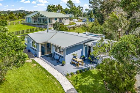 Photo of property in 84 Devich Road, Mangawhai, Wellsford, 0975