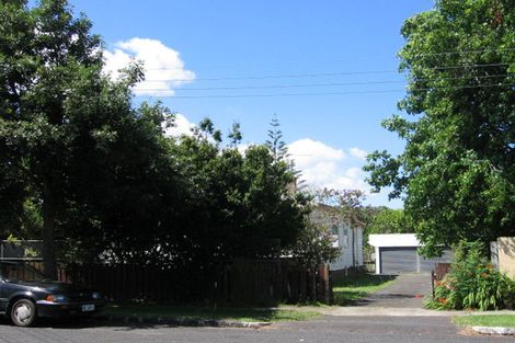 Photo of property in 14 Oak Street, Royal Oak, Auckland, 1023
