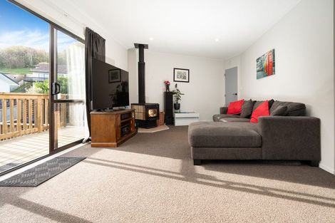 Photo of property in 60 Dominica Crescent, Grenada Village, Wellington, 6037