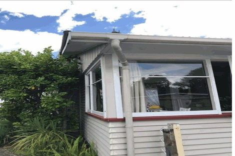 Photo of property in 43 Wharf Road, Te Atatu Peninsula, Auckland, 0610