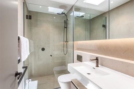 Photo of property in 4/32 Dudley Road, Mission Bay, Auckland, 1071