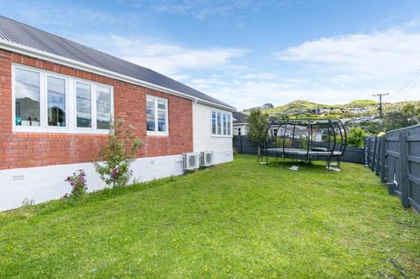 Photo of property in 12 Bannister Avenue, Johnsonville, Wellington, 6037