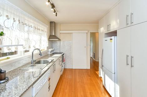 Photo of property in 75 Ridge Road, Howick, Auckland, 2014