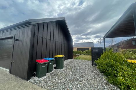 Photo of property in 19 Glenfiddich Road, Jacks Point, Queenstown, 9371