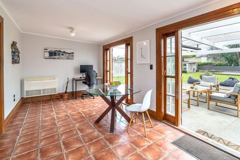 Photo of property in 234 Main Street, Greytown, 5712