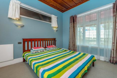 Photo of property in 82 Forest Lake Road, Forest Lake, Hamilton, 3200