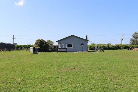 Photo of property in 357 Ketemarae Road, Hawera, 4675