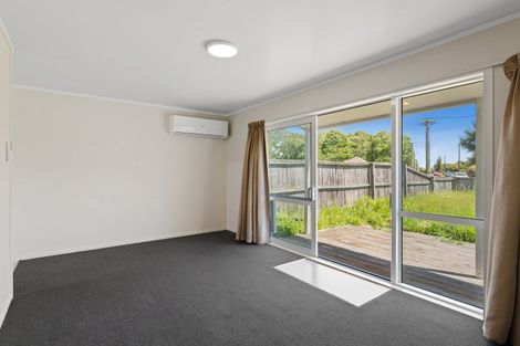 Photo of property in 55 Momorangi Crescent, Redwood, Christchurch, 8051