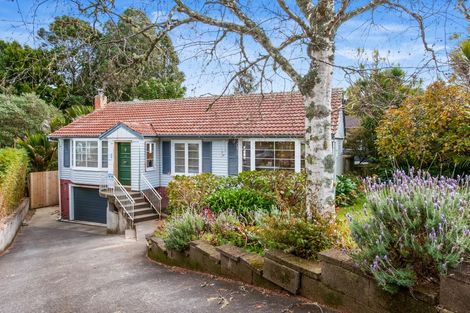 Photo of property in 23 Rimutaka Place, Titirangi, Auckland, 0604